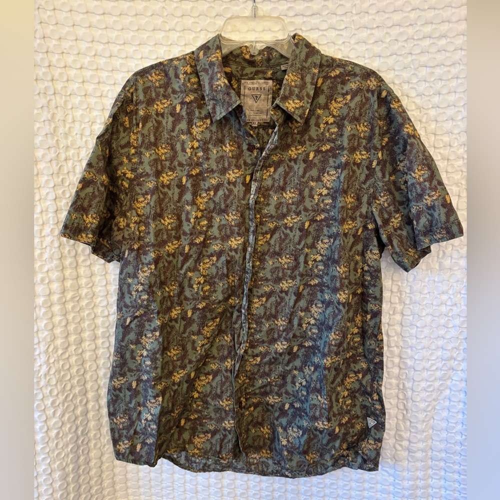 Guess Men's Multicolor Floral Button Down Shirt